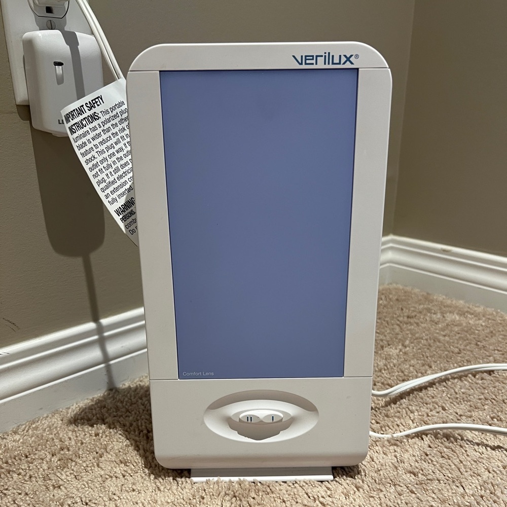 VERILUX HAPPY LIGHT - like new.